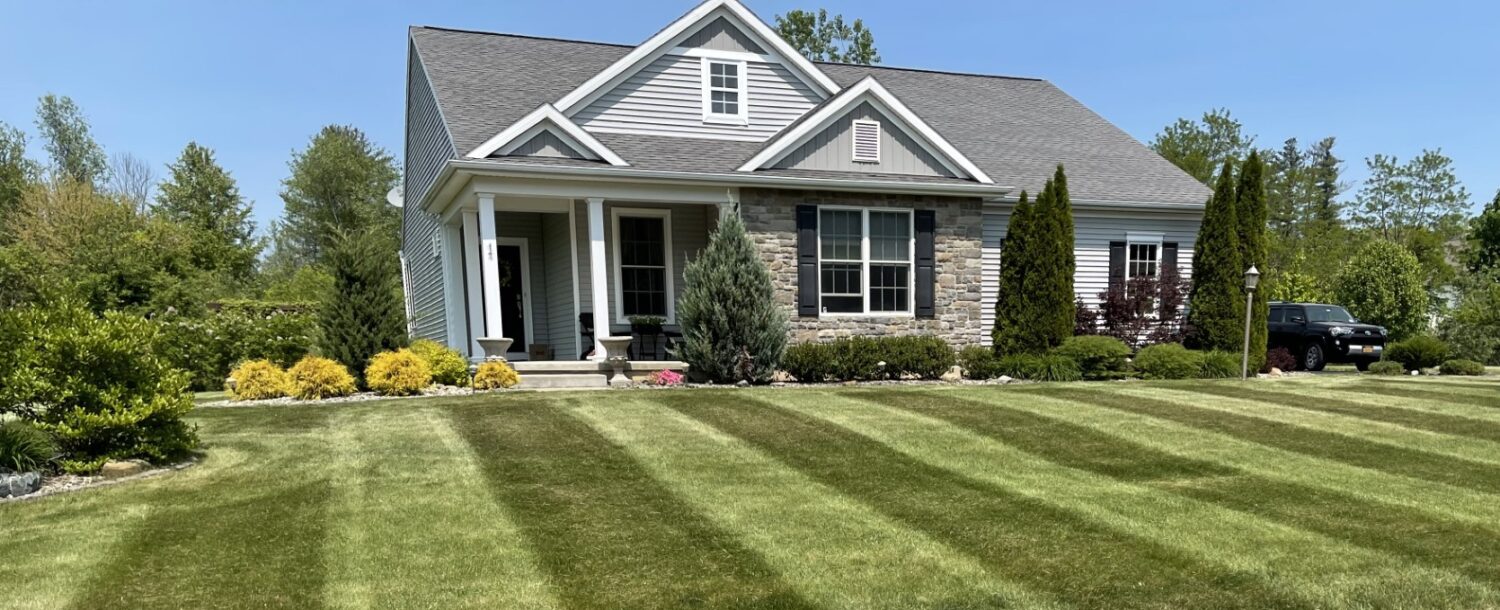 Picture of home maintained by Lawn Choppers